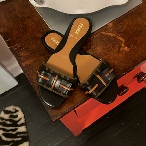 Fendi slide tobacco sandals